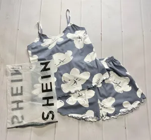 NWT - Shein - Women’s Blue Floral Pajama Set - Size Medium thumbnail 2
