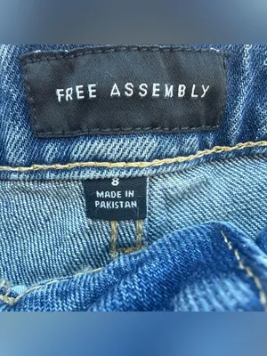 Free Assembly High-Rise Frayed Denim Jean Shorts - Blue Size 8 thumbnail 2
