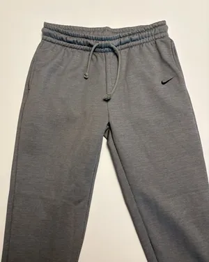 Nike Therma Fit Sweatpants Women's Small Gray Fleece Lined Jogger Athletic Pants thumbnail 1