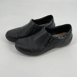 Clarks Womens Black Leather Side‎ Zip Comfort Slip On Shoes thumbnail 2