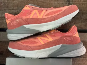 New Balance Shoes 910s thumbnail 1