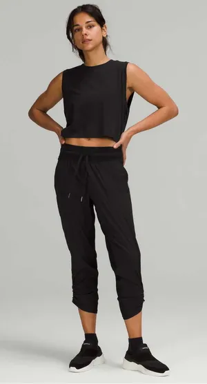 Lululemon Dance Studio‎ Mid-Rise Crop 25" Black thumbnail 1
