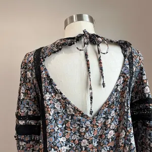 American Eagle Floral Open Back Ruffle‎ Lace Detail Blouse Size M thumbnail 6