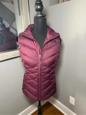 The North Face 550 Fill Goose Down Puffer Vest Plum Quilted XS thumbnail 2