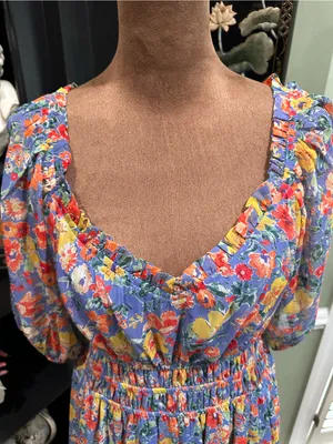 Vince Camuto Floral Puff Sleeve Mini Dress – Size 10 thumbnail 2