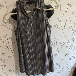 Gymshark Sleeveless Striped Blouse - Black and Gray thumbnail 2