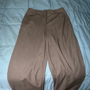Jones New York Brown checkered pants thumbnail 1