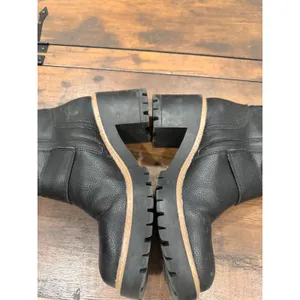 Blondo Reno Waterproof Moto Lug Sole Boots Womens 9 Black Leather Grunge‎ thumbnail 12