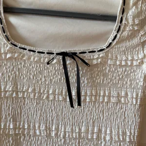 Madden NYC Cream Lace Tiered Mini Dress Ruffle Bow XS‎ Coquette Balletcore thumbnail 5