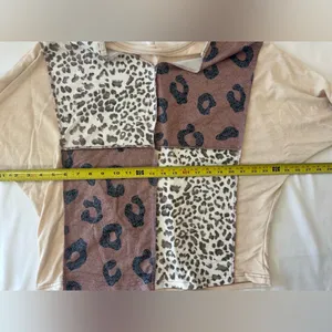 Leopard Patchwork Long Sleeve Animal print color block long sleeve V-neck top thumbnail 3