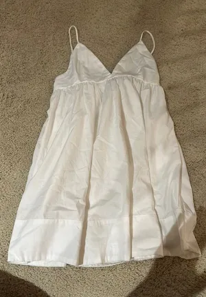 Abercrombie & Fitch white dress thumbnail 1