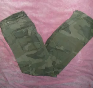 American Eagle Cargo Pants Baggy Wide-Leg thumbnail 1