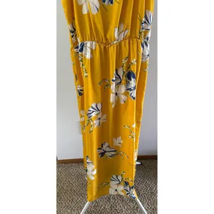 Women's Yellow floral midi spaghetti strap dress size Medium‎ thumbnail 3