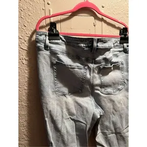 m Jeans By Maurices Light Colored Mid-Rise Kick Boot Ankle Jeans Woman’s Size 16 thumbnail 11