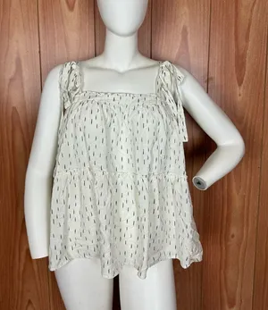 Universal Thread Crop Top Women’s‎ thumbnail 1