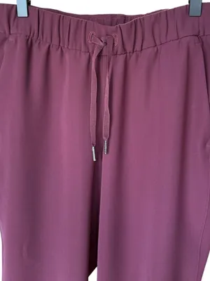 Lululemon On The Fly‎ Maroon Joggers Sz 6 thumbnail 3