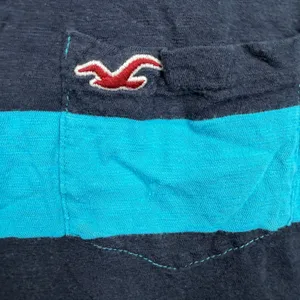 Y2K Hollister L Crop Top Striped Pocket Logo Blue Navy Short Sleeve Scoop Neck thumbnail 3
