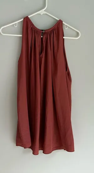 Catherine Malandrino Sleeveless Keyhole Cami in Rust Red thumbnail 1