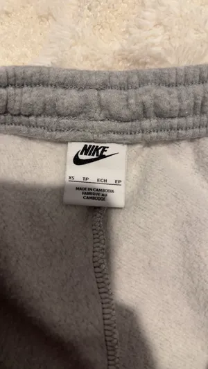 Nike sweatpants thumbnail 3