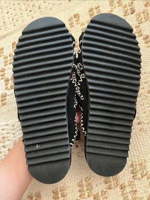 Farm Rio Black Zig Zag Stitch Sandals Size 7 thumbnail 4