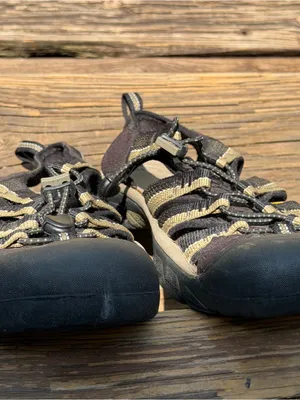 KEEN Newport H2 Sandals Women’s US 8 Black Tan Waterproof thumbnail 3