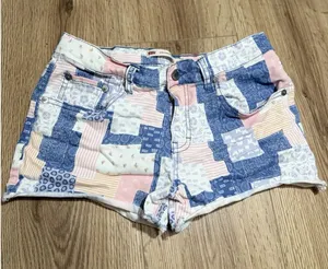 Levis Big Girls Size 16 Girlfriend Shorts Patchwork Floral Paisley Cut Off Denim thumbnail 1