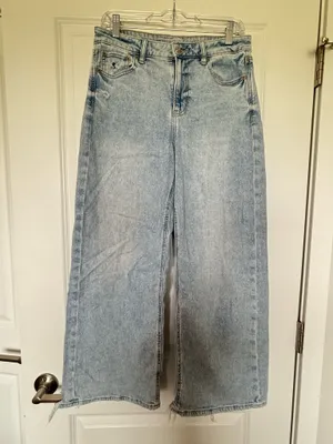 American Eagle Jeans thumbnail 2