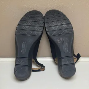 Comfortiva Women‎ Black Leather Wedge Sandals Pillowtop Memory Foam CT0026101 9M thumbnail 6