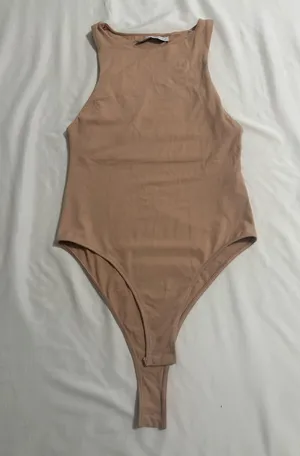 Zara Tan color halter neck bodysuit/S thumbnail 1