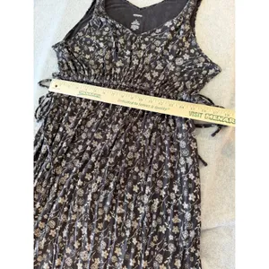 Sonoma Maternity V-Neck Empire Waist Midi Dress and Isabel Maternity top thumbnail 7