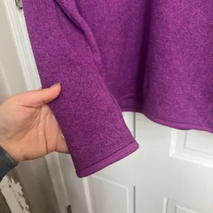Patagonia women’s purple‎ pullover fleece size medium thumbnail 4