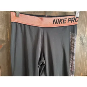 Nike Pro Women Dri-Fit Training Mid Rise‎ Rose Gold Leggings Size M thumbnail 2