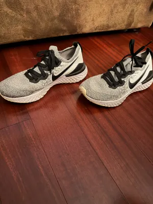 Black, white, grey epic react Nike shoes thumbnail 2