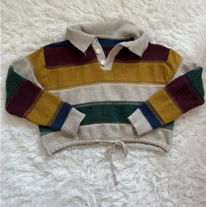 Striped cropped sweater with collar and adjustable tie Multiple thumbnail 1
