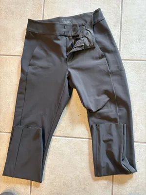 EUC Athleta gray pants size 2 thumbnail 1
