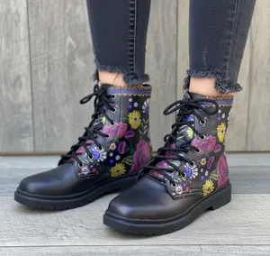 Yes We Vibe Flower Unisex Chelsea Combat Boots Sz 11.5 thumbnail 1