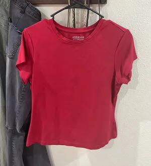 Red shirt thumbnail 1