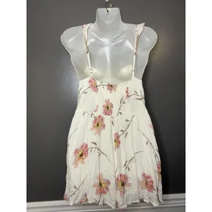 Kimchi Blue Romper Womens Medium White Floral Smocked Double Strap Boho thumbnail 7
