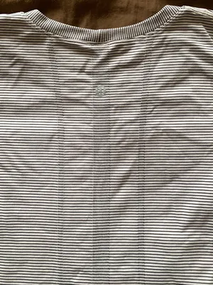 Swiftly Relaxed Short Sleeve thumbnail 3