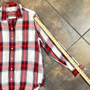 Levi’s Boyfriend Fit Plaid Button Down Blouse Medium thumbnail 4