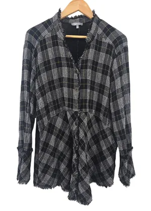 Habitat Tunic Womens L 76130 Black Plaid Raw Edge Button Down‎ EUC thumbnail 1