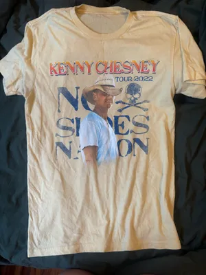 Kenny Chesney Gildan Tee thumbnail 1