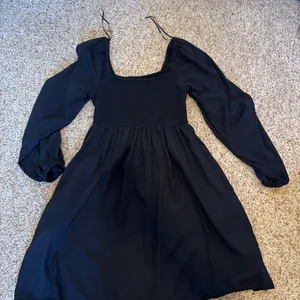 Black Long Sleeve Old Navy Dress thumbnail 1