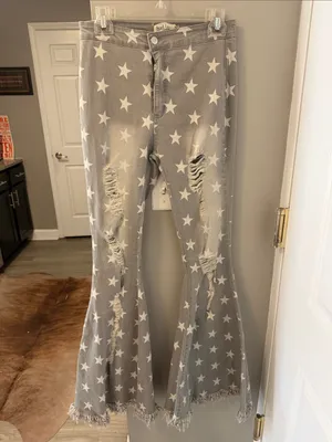 NWT Peach Love California Grey Star Distressed Bell Bottom Jeans Sz M /29 thumbnail 3