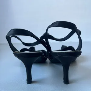 Fioni Nights Satin Kitten Heel Sandals Womens Size 8.5 Strappy Y2K Glam Cocktail thumbnail 10