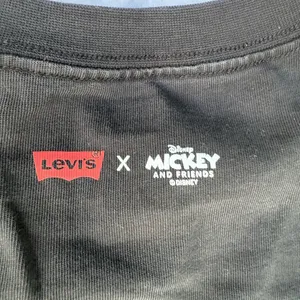 Levi's x Disney Black Graphic Shirt thumbnail 6