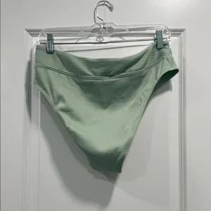 Cupshe Mint Green Ribbed Underwire Bikini Set thumbnail 3