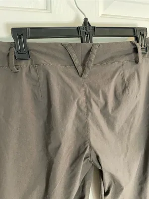 Athleta Olive Taupe Women’s Stretch Bermuda Shorts Size 4 thumbnail 8