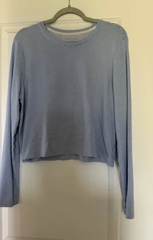Striped Athleisure Top Blue Size L thumbnail 1
