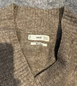 Mango V-Neck Knitted Sweater thumbnail 4
